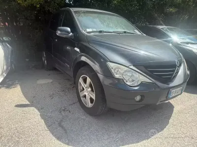 Usata SsangYong Actyon 141 CV (103 kW) 2007 Grigio Station wagon