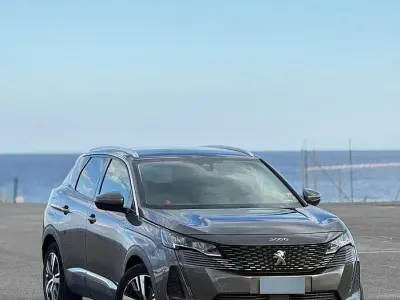 Usata Peugeot 3008 131 CV (96 kW) 2022 Grigio SUV