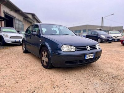 Grigio Usata 2000 VW Golf GTI Berlina | 2490 € (Ottimo prezzo)