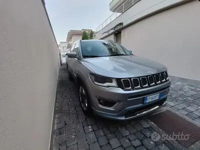Usata Jeep Compass 120 CV (88 kW) 2018 Grigio SUV