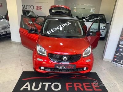 Usata Smart ForFour Prime 70 CV (51 kW) 2015 Rosso Utilitaria