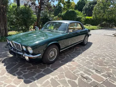Usata Jaguar XJ6 179 CV (131 kW) 1978 Verde Berlina
