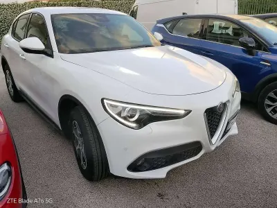 Usata Alfa Romeo Stelvio Business 190 CV (139 kW) 2023 Bianco SUV