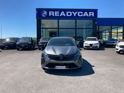 Usata Renault Clio V Techno 91 CV (66 kW) 2025 Grigio scisto Berlina