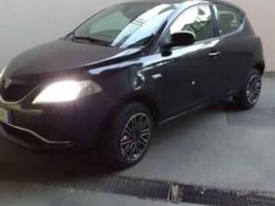 usata Lancia Ypsilon 0.9 TwinAir Vendo