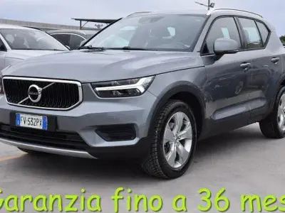 Usata Volvo XC40 Momentum 150 CV (110 kW) 2019 Grigio SUV