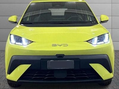 Usata BYD Dolphin Surf Comfort 114 kW (156 CV) 2025 Lime green Utilitaria