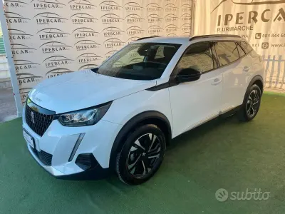Usata Peugeot 2008 GT 110 CV (80 kW) 2022 Bianco SUV