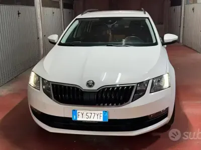 Usata Skoda Octavia 131 CV (96 kW) 2019 Bianco Station wagon