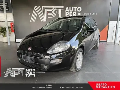 Usata Fiat Punto Street 69 CV (50 kW) 2018 Nero Utilitaria
