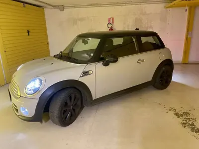 Usata Mini Cooper D 111 CV (81 kW) 2012 Utilitaria