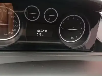 Usado Lancia Ypsilon 80 HP (58 kW) 2014 Cinzento Citadino