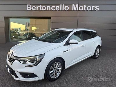 Usata Renault Mégane GrandTour Business 110 CV (80 kW) 2018 Bianco Station wagon