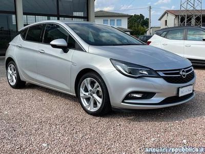 usata Opel Astra 1.6 CDTi 136CV aut. 5 porte Dynamic usato