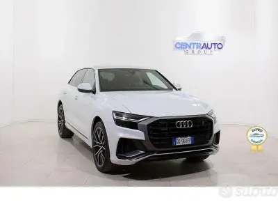 Usata Audi Q8 Sport 286 CV (210 kW) 2022 Bianco SUV