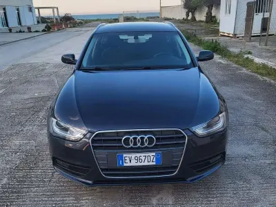 Usata Audi A4 150 CV (110 kW) 2014 Blu/azzurro Station wagon