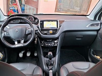 Gebraucht Peugeot 208 GT-line 102 PS (75 kW) 2019 Weiß Kleinwagen