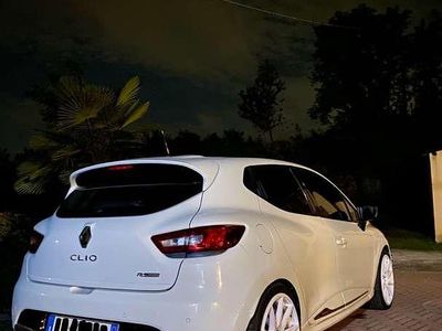 Usata Renault Clio IV Trophy 220 CV (161 kW) 2016 Berlina