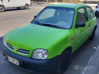 Usata Nissan Micra SE 54 CV (39 kW) 1998 Verde Berlina