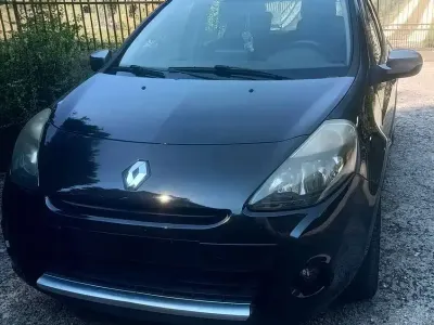 Usata Renault Clio III 75 CV (55 kW) 2011 Nero Berlina