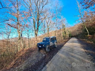Usado Land Rover Defender 86 HP (63 kW) 1990 Azul SUV