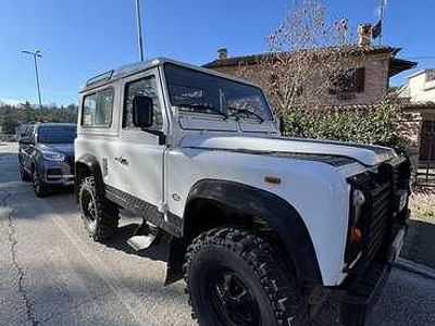 Usata Land Rover Defender 86 CV (63 kW) 1988 SUV