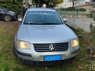 Usata VW Passat 90 CV (66 kW) 2002 Grigio Station wagon