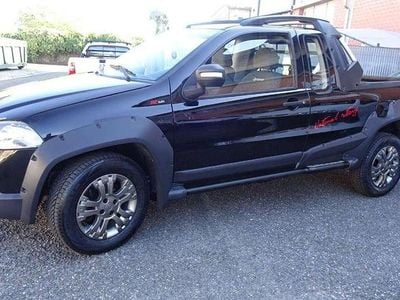 Usata Fiat Strada 95 CV (69 kW) 2013 Nero Pick-up