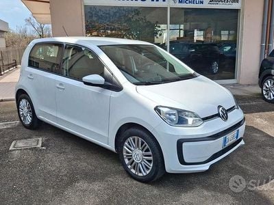 Usata VW up! Move 65 CV (47 kW) 2022 Bianco Utilitaria