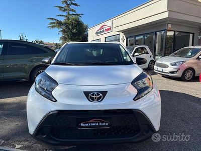 Usata Toyota Aygo X 72 CV (52 kW) 2022 Bianco SUV