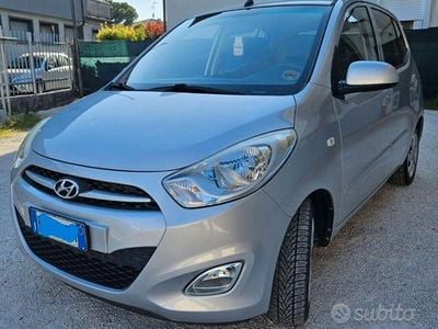 Usata Hyundai i10 Classic 69 CV (50 kW) 2013 Grigio Utilitaria