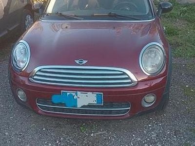 Usata Mini Cooper 109 CV (80 kW) 2009 Rosso Utilitaria