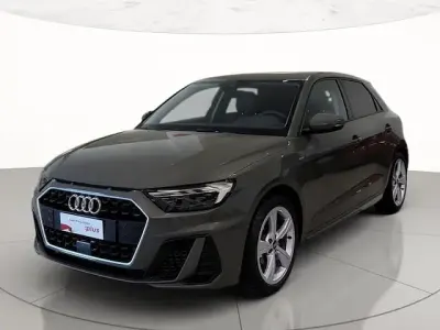 Usata Audi A1 Sportback Comfort 95 CV (69 kW) 2025 Grigio chronos metallizzato Utilitaria