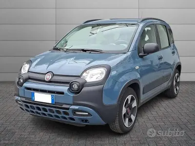 Usata Fiat Panda Cross Cross 70 CV (51 kW) 2021 Blu/azzurro Utilitaria