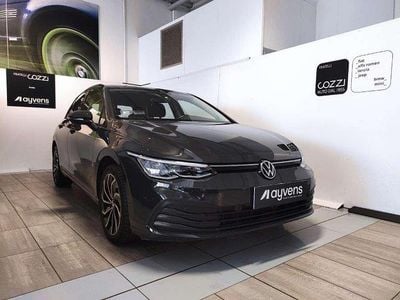 Usata VW Golf VIII Life 116 CV (85 kW) 2022 Grigio Berlina