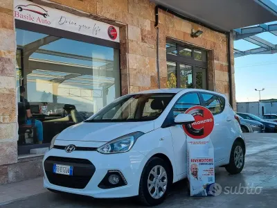Usata Hyundai i10 Comfort 66 CV (48 kW) 2015 Bianco Utilitaria