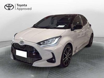 Usata Toyota Yaris Hybrid Sport 129 CV (94 kW) 2024 Grigio Berlina