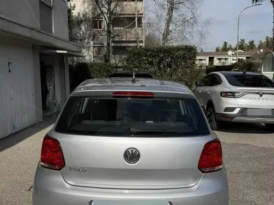 Begagnad VW Polo 69 HK (50 kW) 2011 Grå Halvkombi