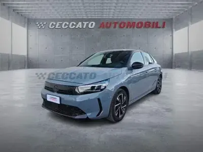 Używany Opel Corsa S 75 KM (55 kW) 2024 Szary Hatchback