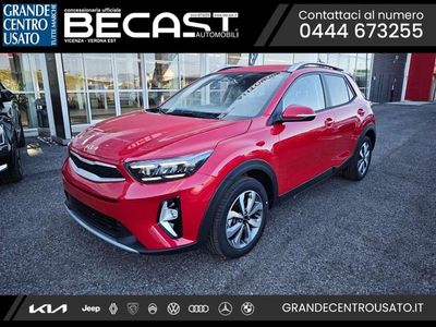 Nuova Kia Stonic Style 77 CV (56 kW) 2025 Rosso metallizzato SUV