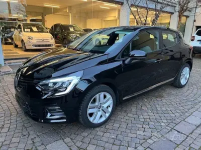 Occasion Renault Clio V 101 PK (74 kW) 2020 Zwart Sedan