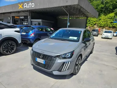 Usata Peugeot 208 Allure 101 CV (74 kW) 2025 Grigio Utilitaria