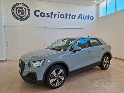Grigio Usata 2023 Audi Q2 Ambiente SUV | 28.900 € (Buon prezzo)
