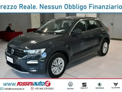 Usata VW T-Roc Business 150 CV (110 kW) 2021 Gray SUV