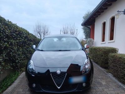Usata Alfa Romeo Giulietta Distinctive 120 CV (88 kW) 2016 Nero Utilitaria