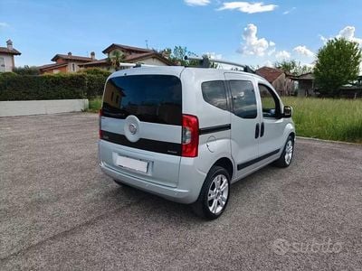 Begagnad Fiat Qubo Trekking 75 HK (55 kW) 2011 Grå Minibuss