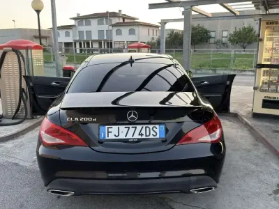 Usata Mercedes CLA200 136 CV (100 kW) 2017 Coupé