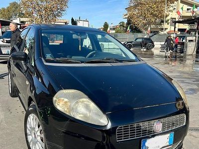Nero Usata 2009 Fiat Grande Punto Utilitaria | 1500 € (Ottimo prezzo)