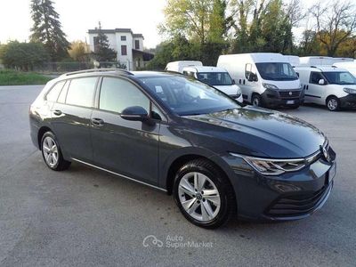 Antracite Usata 2022 VW Golf VIII Life Station wagon | 23.500 € (Buon prezzo)