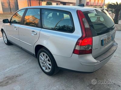 Usata Volvo V50 145 CV (106 kW) 2006 Grigio Station wagon